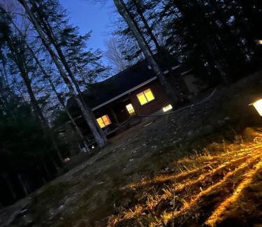 Crandon House | Private Cabin Getaway