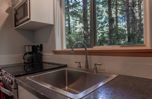 Crescent City Cabin | Private Cabin in the Redwood Forest