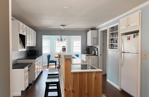 Coopertown Cabin | Private Cabin Near Nashville. Countryside home with city convenience.