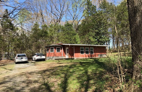 Coopertown Cabin | Private Cabin Near Nashville. Countryside home with city convenience.