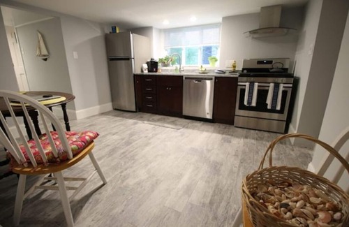 Revere Apartment | Private Charming Apartment Walk to Subway & Beach