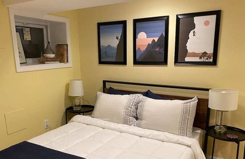 Park View Apartment | Private, clean, studio near Petworth metro