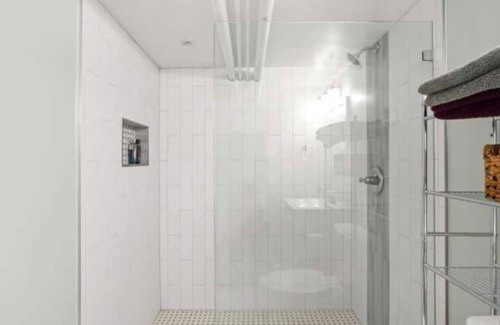 Park View Apartment | Private, clean, studio near Petworth metro