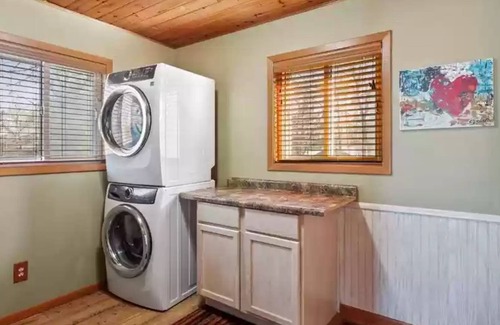Gordon Cabin | Private Clear lake cabin with sunset view *Pontoon