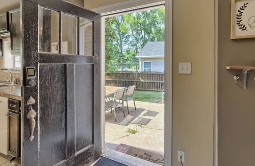 Eau Claire Apartment | Private condo 4 minutes from Downtown Columbia!