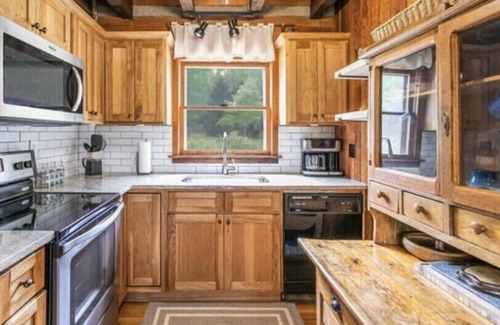 Pisgah Forest Cabin | Private & Convenient! 250 acre homestead, horses, ponds, private hiking, creeks