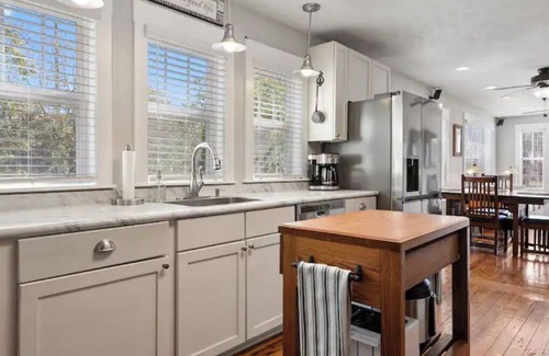 Bay St Louis House | Private Cottage- fenced yard!