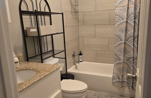 Greater Belhaven Apartment | Private Cottage Pad - Weekly or Monthly