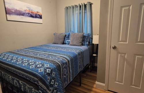 Greater Belhaven Apartment | Private Cottage Pad - Weekly or Monthly
