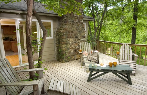 Eureka Springs Cottage | Private Cottage at Lake Resort - Unique, Quiet, Close to Town, Pets Ok