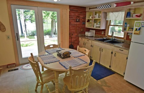 Franklin House | Private Cottage with dock, kayaks, swing set, near Acadia NP on Georges Pond
