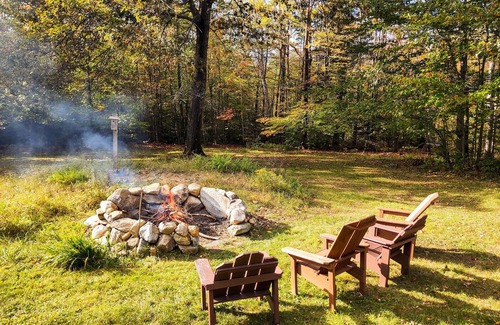 Cavendish House | Private Country Cabin - Close to Skiing and Snowmobiling