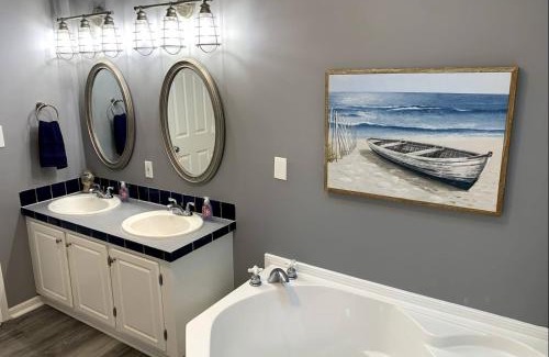 Northeast Raleigh House | Private country getaway