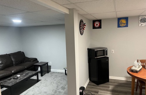 Mableton House | Private cozy level w/TV, 15 Min to ATL,Hawks Arena