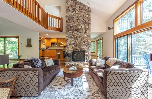 Chestnut Springs House | Private creek, 5 minutes to slopes, under new management, pet friendly, hot tub!