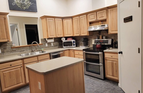 Sturgeon Bay House | Private DC Hideaway ten minutes from beaches!