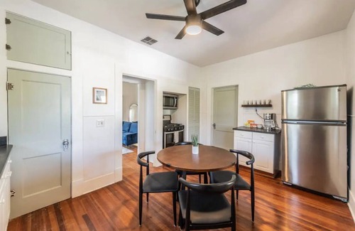 Tobin Hill House | Private Deck & Patio @Pearl/Riverwalk +Parking