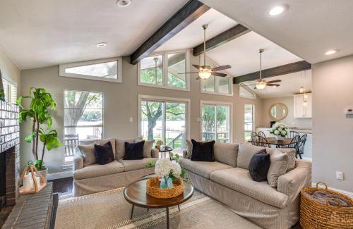 Gun Barrel City House | Private Dock and Fire Pit Cedar Creek Reservoir Gem