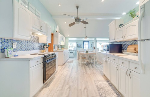 Houghton Lake Cottage | Private Dock & Fire Pit: Houghton Lake Home!