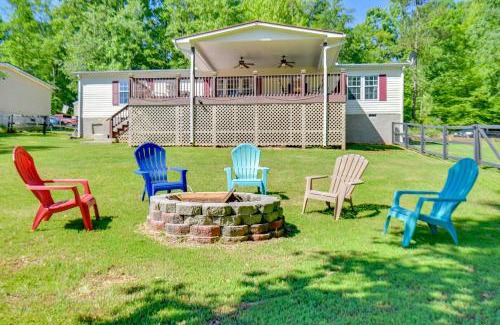 Milledgeville House | Private Dock Pet-Friendly Home on Lake Sinclair
