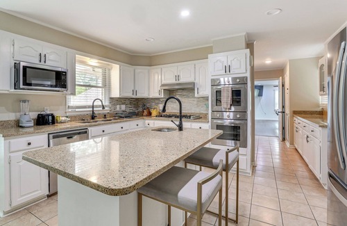 Santee House | Private Dock + Pool Table: Lake Marion Getaway