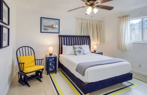 Coral Ridge Isles House | Private dog-friendly home near beach - lovely patio, central AC & W/D