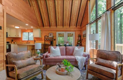 The Woods House | Private Dog-friendly Fall Foliage Paradise
