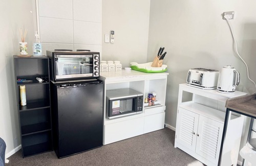 Rosedale House | Private Double Cozy Guest Suite with Private Garden