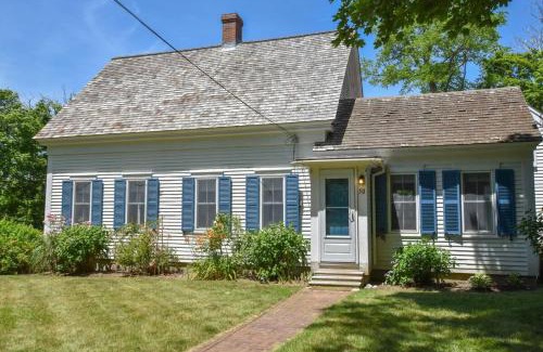 Wellfleet House | Private Downtown Wellfleet Location