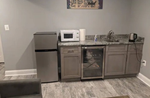 Petworth Apartment | Private English Basement in Petworth