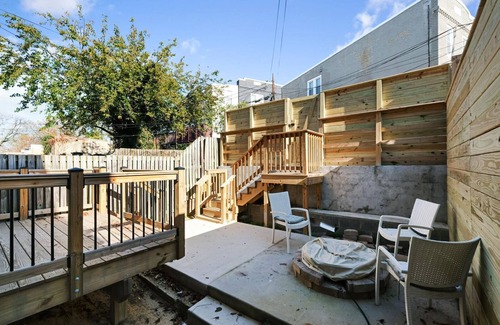 Petworth Apartment | Private English Basement in Petworth