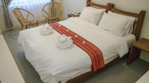 Siem Reap Apartment | Private Entire 8 BedRooms Garden Pool Villa With Kitchen & BBQ Facilities