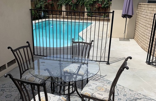 West Park Community House | Private Entrance King Suite