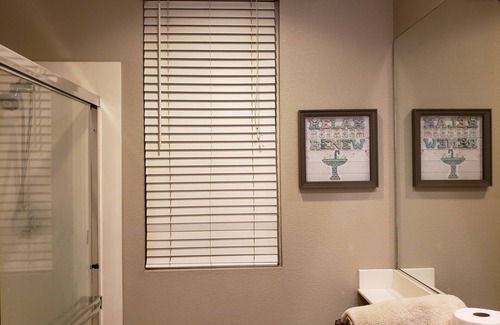 Tracy House | Private Entrance with beautiful Spot for you and your family!