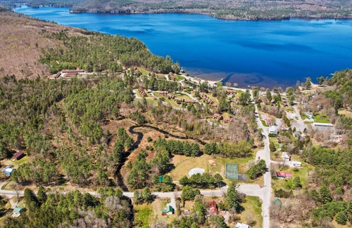 Adirondack House | Private escape near the lake, town, and hiking with free WiFi and full kitchen