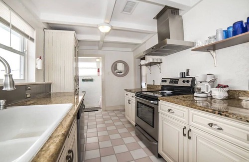 Indian Shores Cottage | Private family waterfront beach cottage. Best location step out to bay and gulf