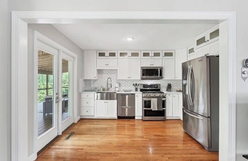 Terry Sanford House | Private Fayetteville Retreat Minutes to Downtown!