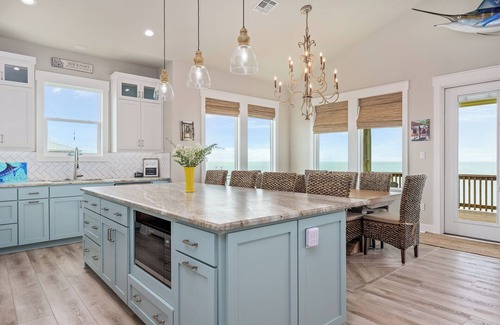 Rockport House | Private Fishing Pier on Copano Bay | 3BR Home