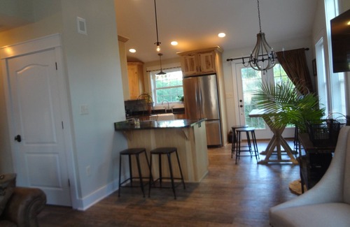 State College House | PRIVATE, FULLY FURNISHED, VERY CLEAN AND SANITIZED, SHORT TERM RENTAL.