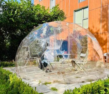 Cheetham Hill Apartment | Private Garden Apartment with Geodome