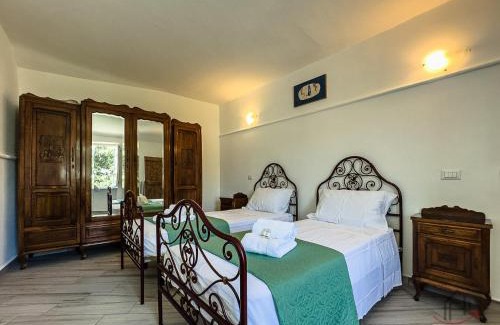 Albissola Marina Apartment | Private Garden Retreat - Free Park - Beach 900m
