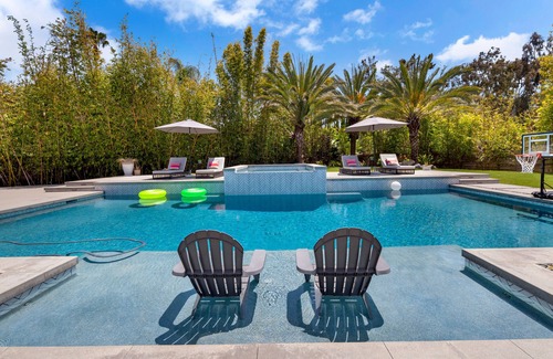 Encinitas House | Private gated home, pool/hot tub, bbq, beach, families, summer vacation.