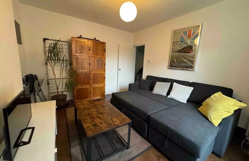 Shoreditch Apartment | Private gated, minimal style apartment in trendy Shoreditch - Old street for 4