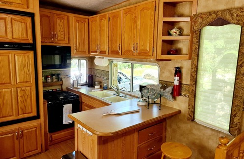 Swansea Point House | Private getaway, nestled in nature!