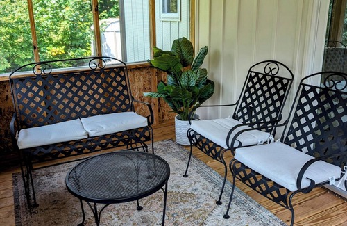 Graysville House | Private Getaway Outside Chattanooga - Close to Fall Creek Falls & State Parksn