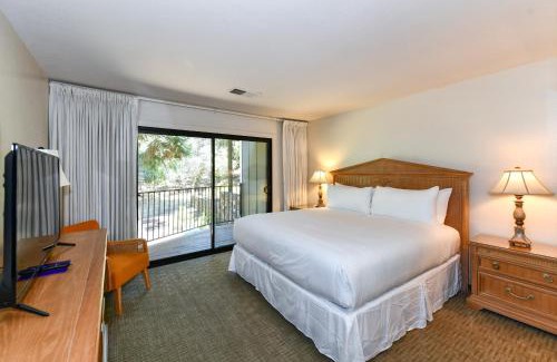 Napa House | Private Golf Resort Setting 3 bedrooms