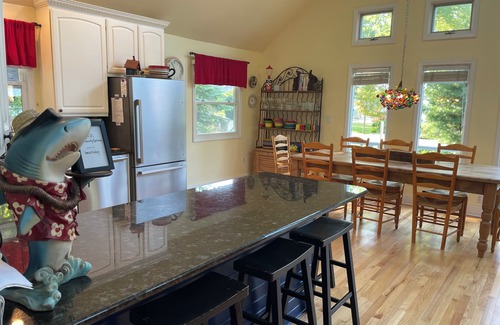 Union Pier House | Private Gowdy Beach Rights on Lake Michigan