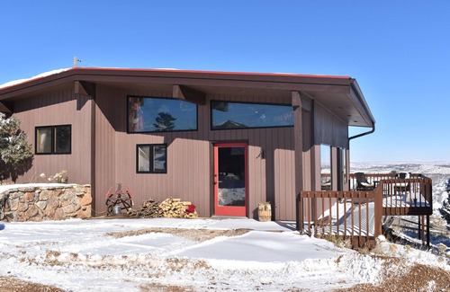 Laporte House | Private Guest Ranch