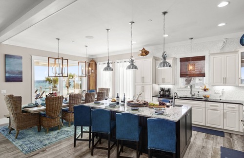 Bahama Beach House | Private Gulf Front Home/Pool/Tiki Bar/Wifi 7 bed 7.full and two .5 baths