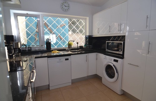 Maspalomas Villa | Private heated pool, free WiFi, close to beach. Ideal for 1 to 8 people.